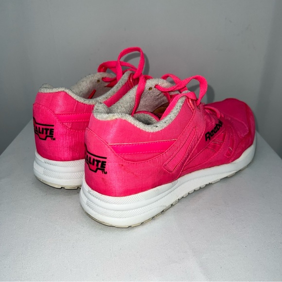 Reebok Ventilator Kendrick Lamar Day Glo in Solar Pink - Picture 4 of 11